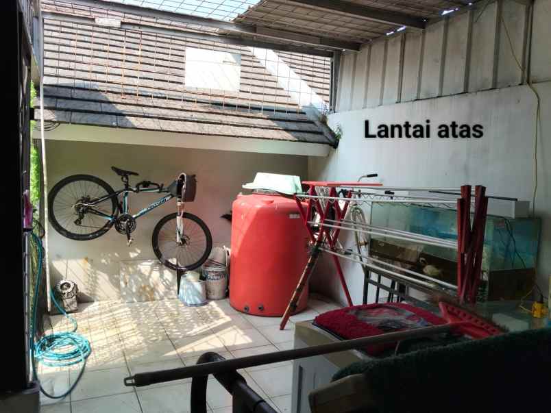 dijual rumah 1500000000