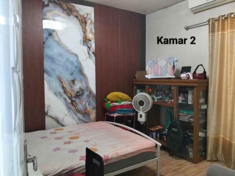 dijual rumah 1500000000