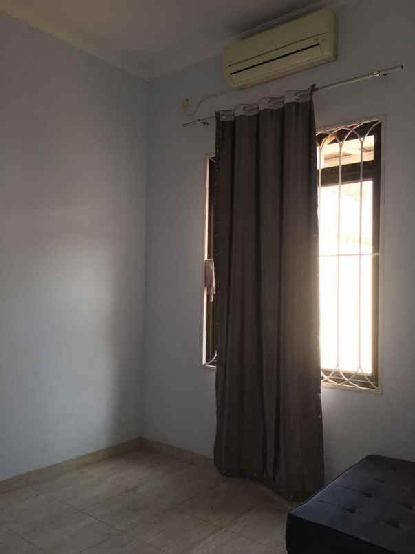 dijual rumah 2 lantai di cikarang barat cash only