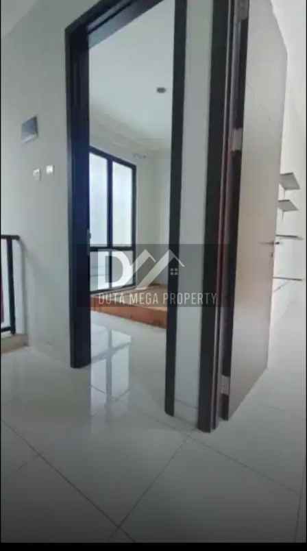 dijual rumah 2 lantai murah di graha raya bintaro