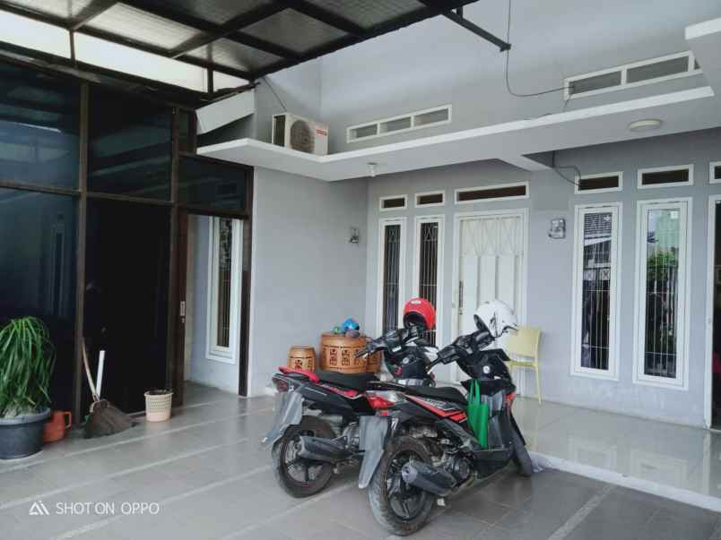 dijual rumah arcamanik