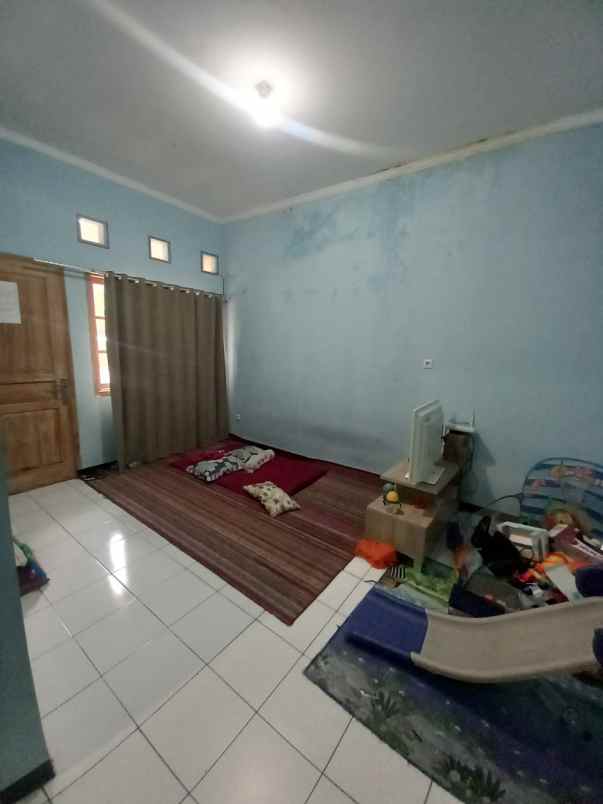 dijual rumah arcamanik