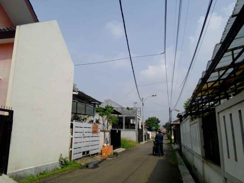 dijual rumah arcamanik