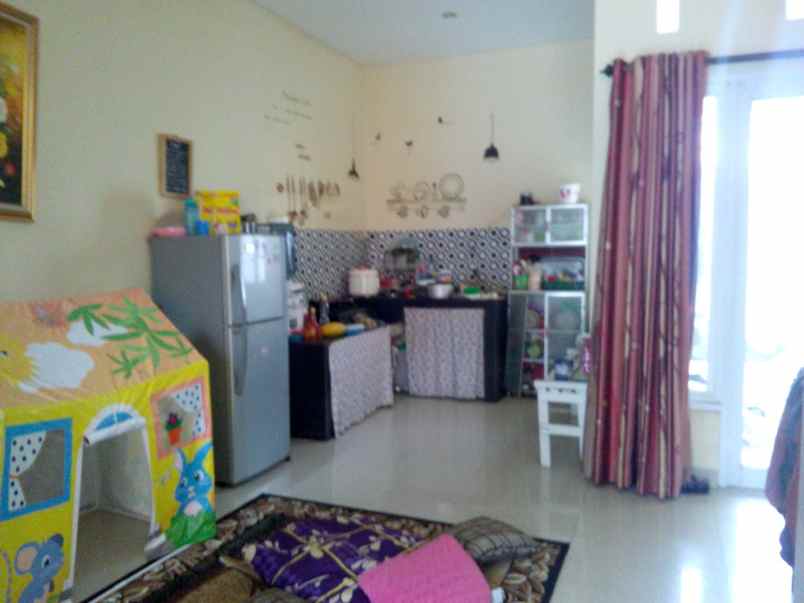 dijual rumah arcamanik