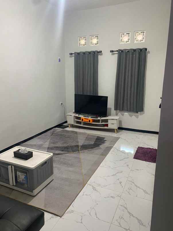 dijual rumah area malang bonus perabot