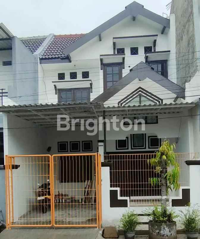 dijual rumah babatan pantai