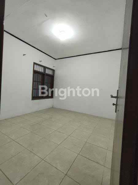 dijual rumah babatan pantai