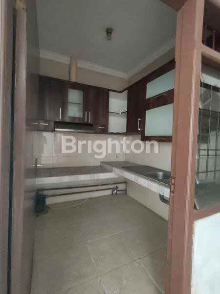 dijual rumah babatan pantai