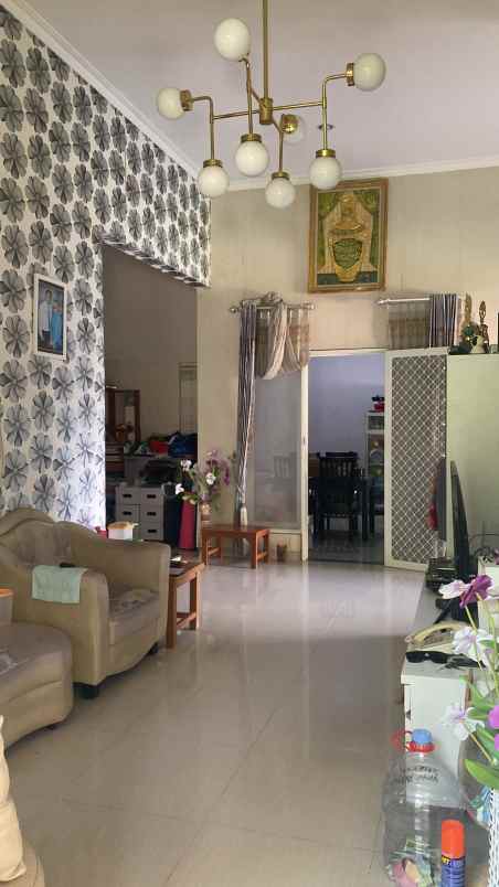 dijual rumah banyumanik