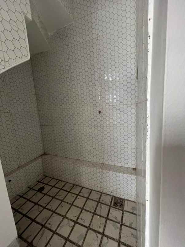 dijual rumah batu ampar condet
