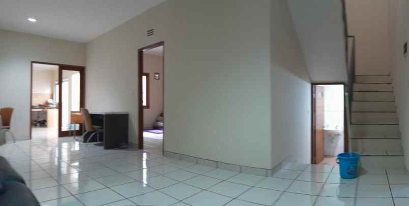 dijual rumah batununggal komplek