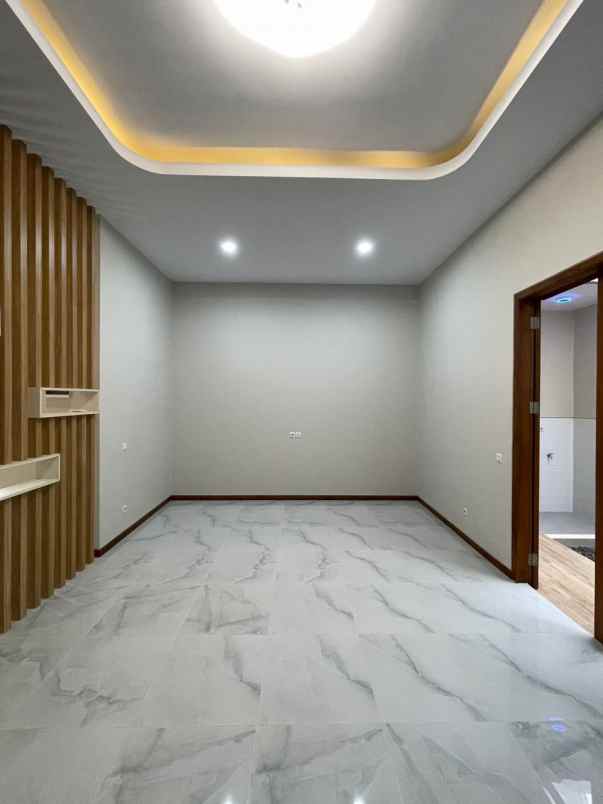 dijual rumah baturan trihanggo gamping