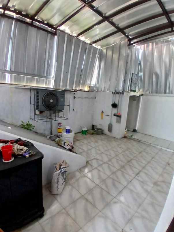 dijual rumah beji depok