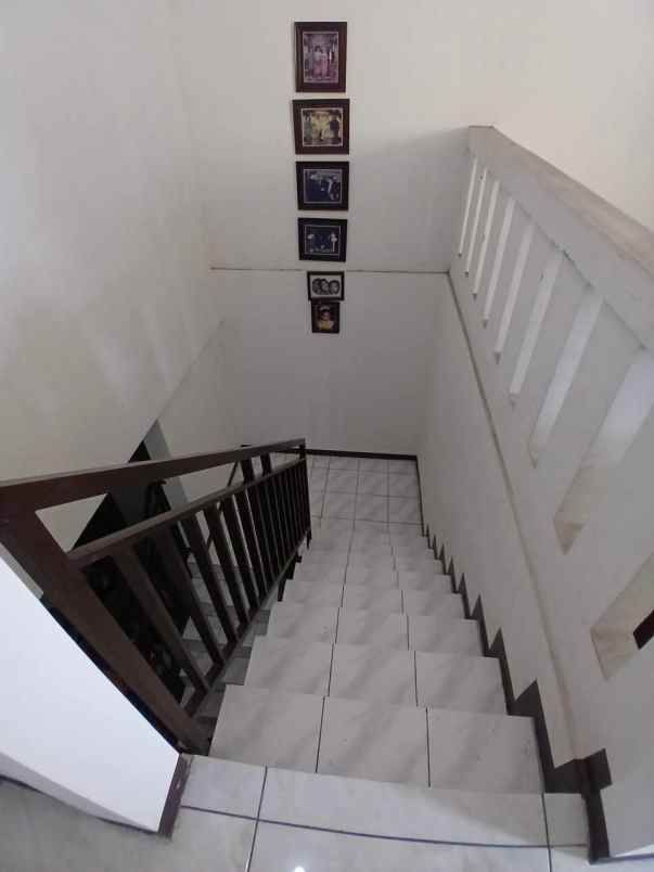 dijual rumah beji depok