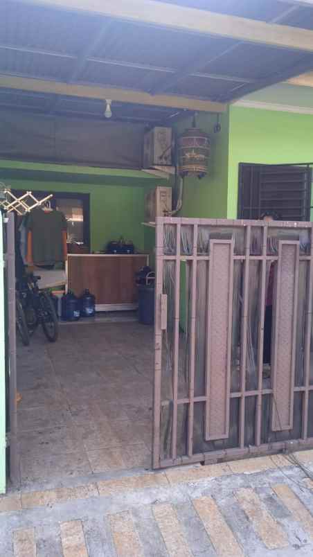 dijual rumah bintang metropole