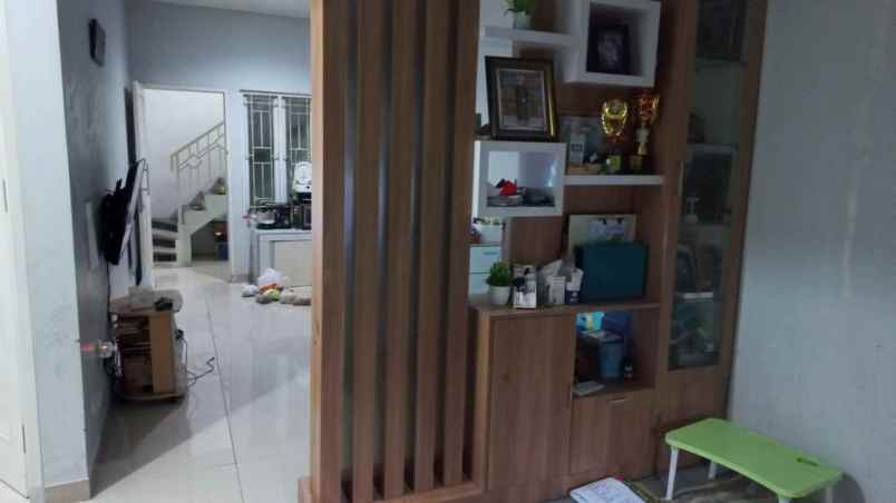 dijual rumah bintaro