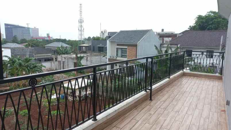 dijual rumah bintaro