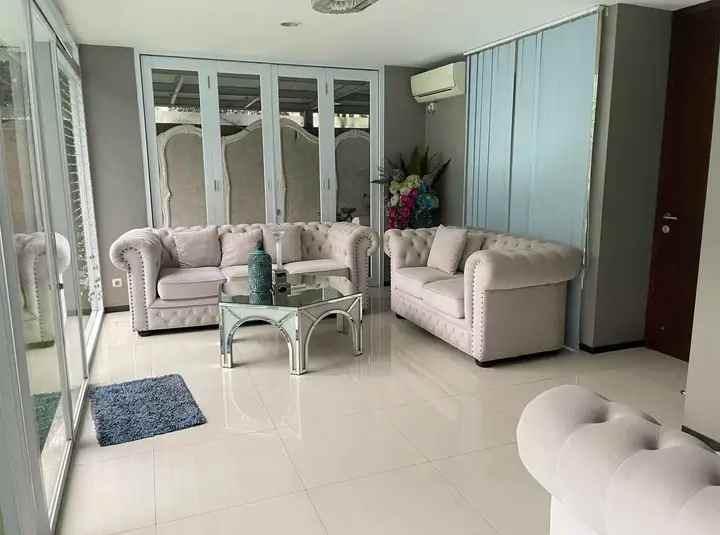 dijual rumah bintaro