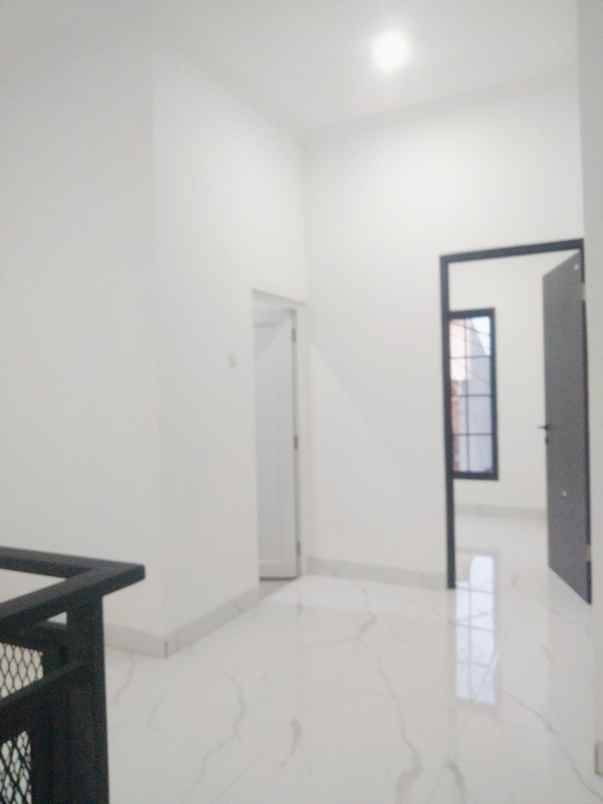 dijual rumah bintaro x chang