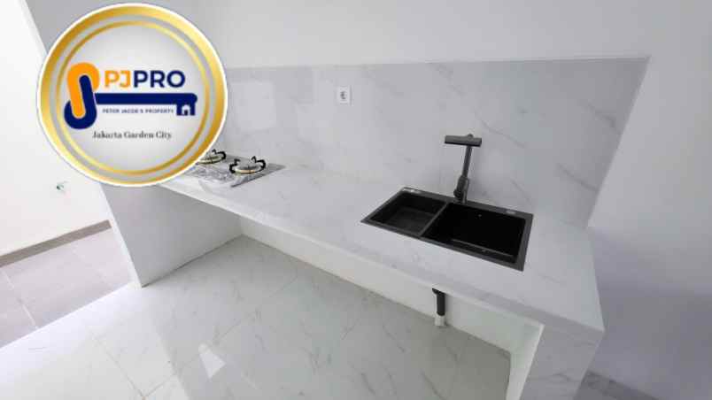 dijual rumah boulevard hijau