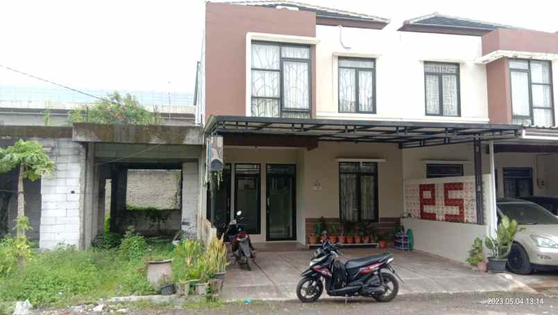 dijual rumah buahbatu cluster duta