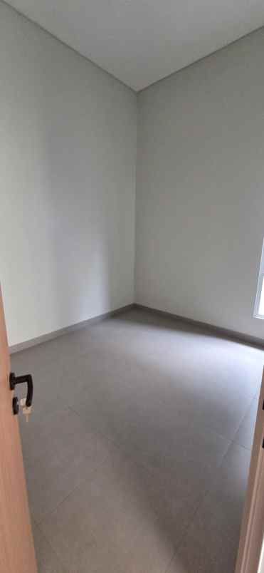 dijual rumah bukit golf riverside cibubur