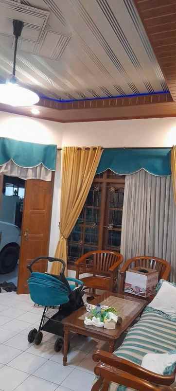 dijual rumah bumi wana mukti