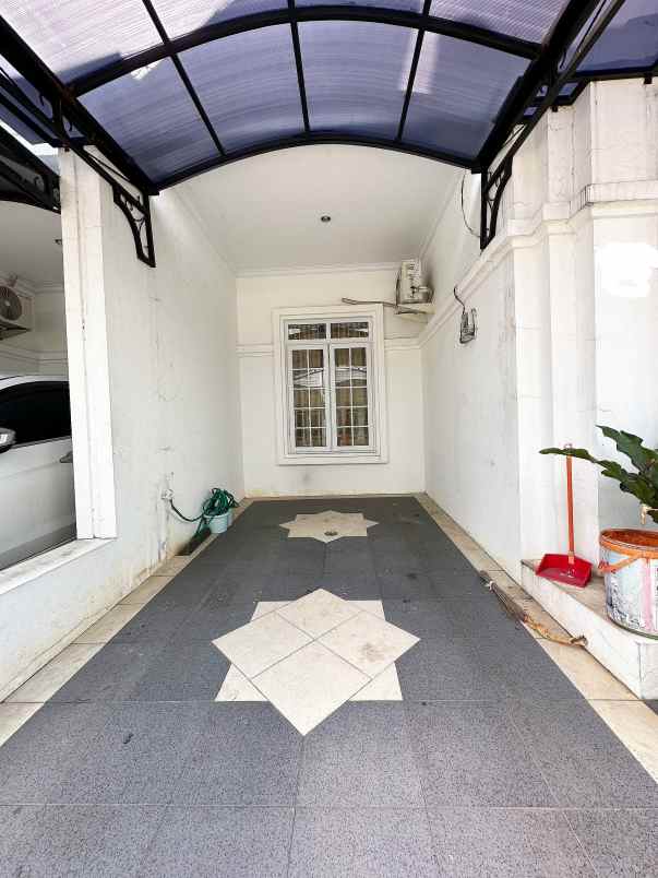 dijual rumah ceg