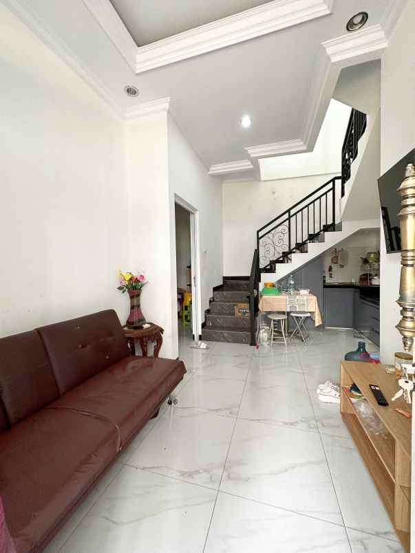 dijual rumah ceg