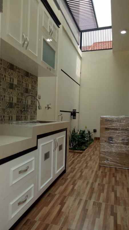 dijual rumah cibubur ciracas