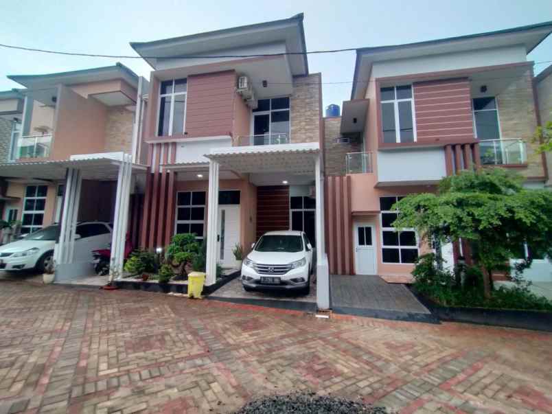 dijual rumah cibubur ciracas