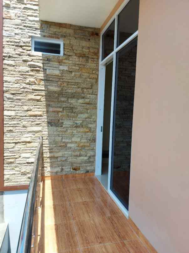 dijual rumah cibubur ciracas