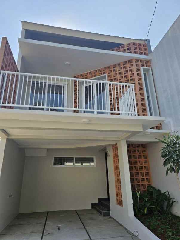 dijual rumah ciganjur