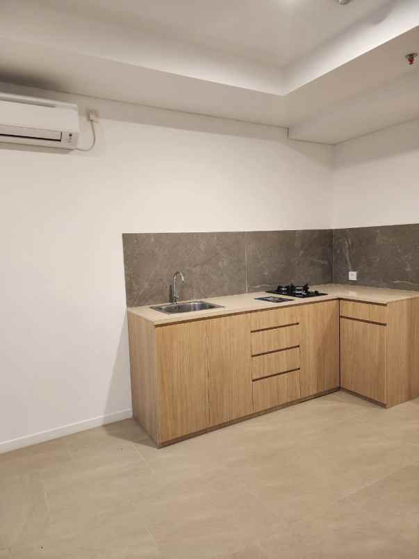 dijual rumah cilandak barat