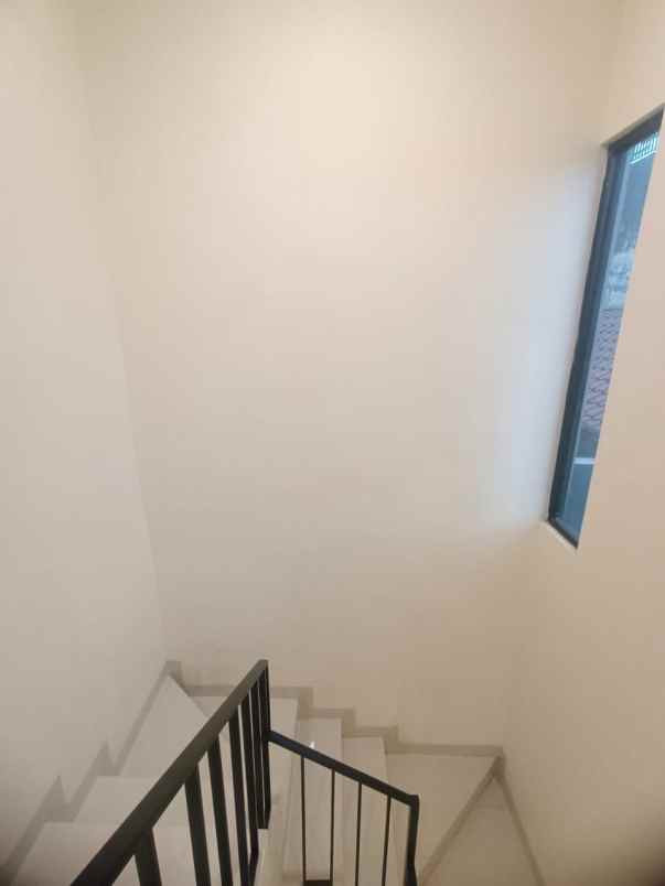 dijual rumah cimanggis depok