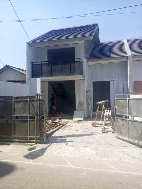 dijual rumah cimuning