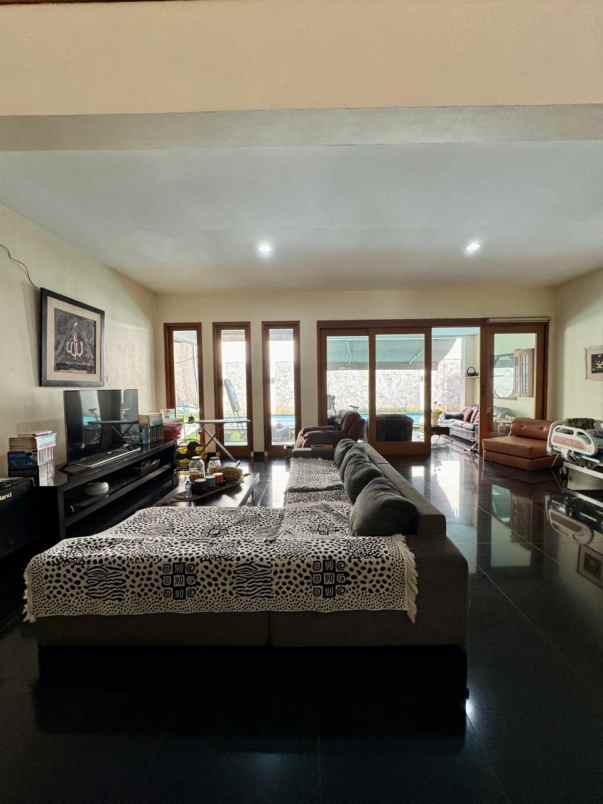 dijual rumah cinere estate blok a