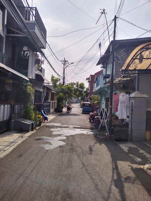 dijual rumah cipinang 1 lantai unit standart oke