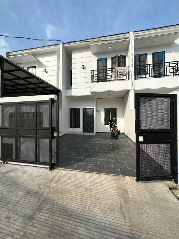 dijual rumah ciracas