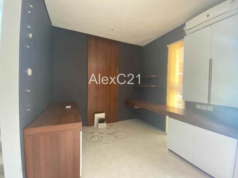 dijual rumah cireundeu