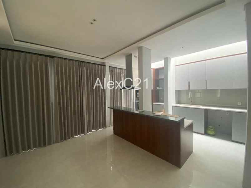 dijual rumah cireundeu