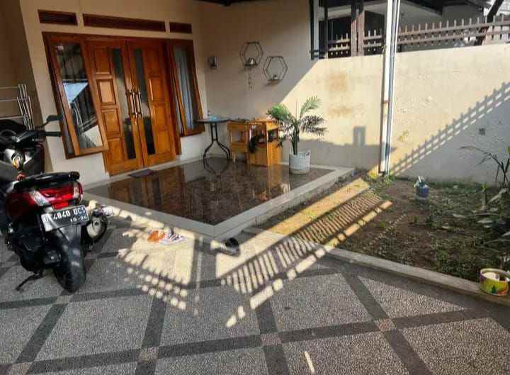 dijual rumah cisaranten kulon