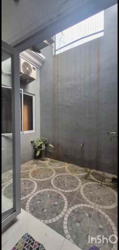 dijual rumah citragran cibubur