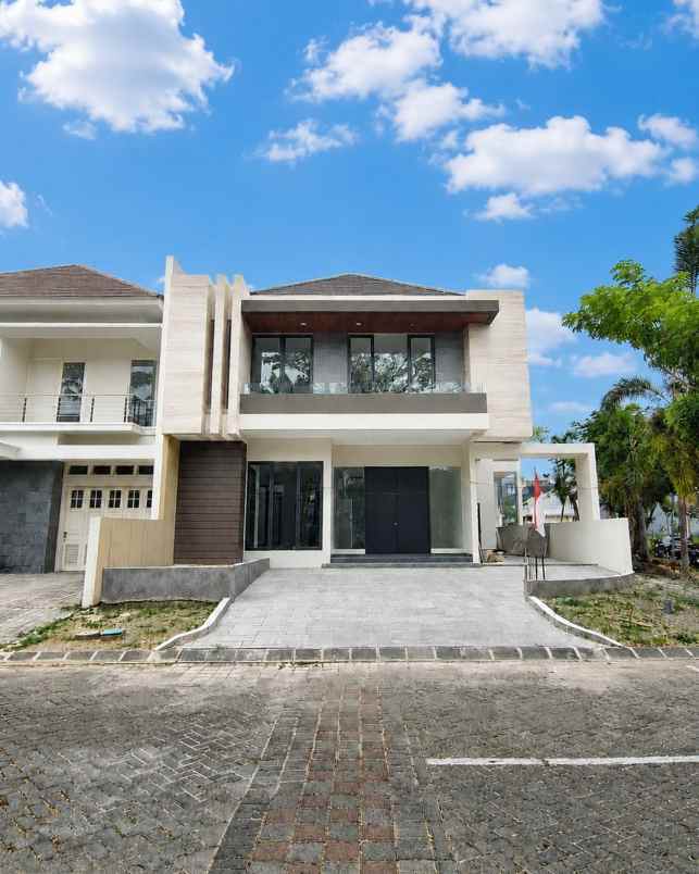 dijual rumah citraland