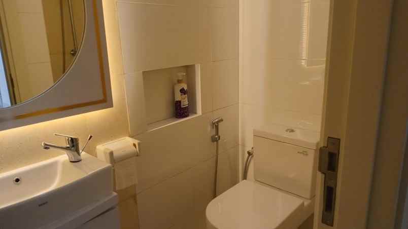 dijual rumah cluster anapuri podomoroparka