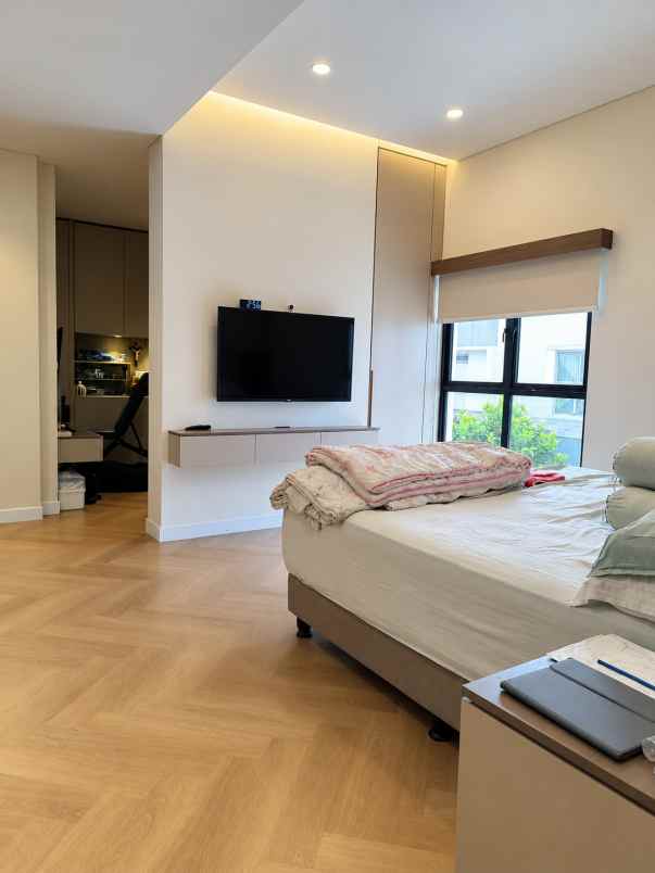 dijual rumah cluster cassia jgc jakarta