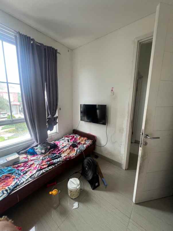 dijual rumah cluster d cataluna