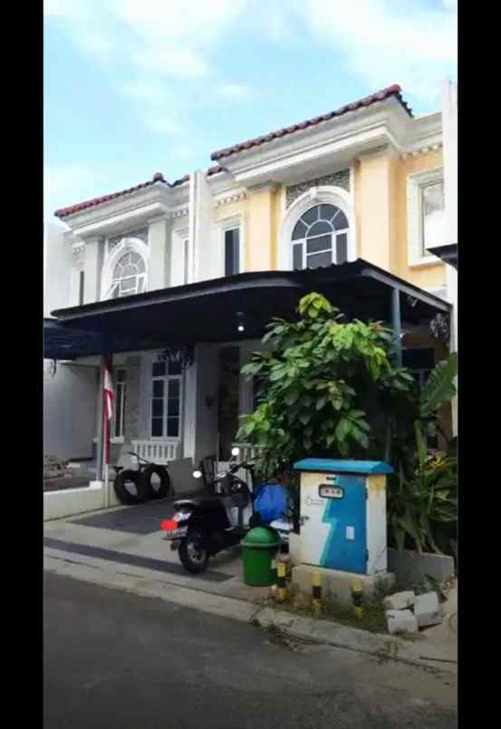 dijual rumah cluster le seine jakarta