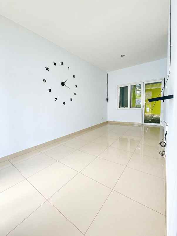 dijual rumah cluster paradise regency