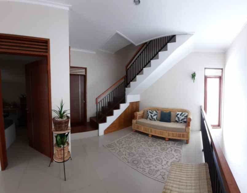 dijual rumah cluster pesona bali city